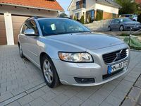 Gebraucht Volvo V50 Momentum 136 PS (100 kW) 2009 Silber Kombi