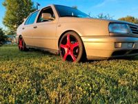 Gebraucht VW Vento 90 PS (66 kW) 1995 Grau Limousine