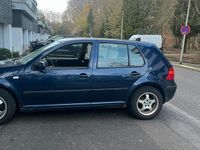 Gebraucht VW Golf IV 100 PS (73 kW) 2002 Blau Kleinwagen