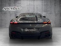 Gebraucht Ferrari Roma 620 PS (456 kW) 2023 Grigio silverstone Coupé