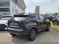 Neu Toyota Yaris Cross 131 PS (96 kW) 2025 Schneeweiss SUV