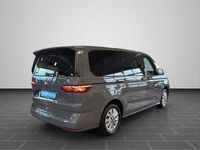 Gebraucht VW Multivan Basis 150 PS (110 kW) 2024 Pure grey Van