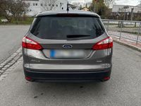 Gebraucht Ford Focus Titanium 125 PS (91 kW) 2014 Grau Kombi