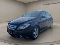 Gebraucht Mercedes B180 109 PS (80 kW) 2014 Schwarz Van / Kleinbus