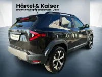 Neu Dacia Duster Journey 140 PS (102 kW) 2025 Perlmuttschwarz (schwarz) SUV