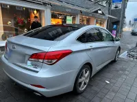 Gebraucht Hyundai i40 Premium 136 PS (100 kW) 2012 Silber Limousine
