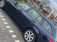 Gebraucht Mercedes C200 136 PS (100 kW) 2011 Blau Kombi