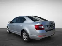 Gebraucht Skoda Octavia Ambition 110 PS (80 kW) 2015 Silber Kleinwagen