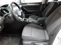 Gebraucht VW Passat 150 PS (110 kW) 2022 Silber Kombi