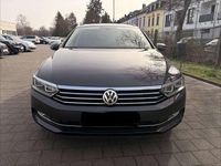 Gebraucht VW Passat 150 PS (110 kW) 2017 Mangangrau metallic Kombi