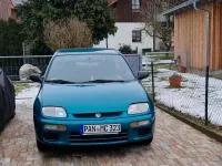 Usata Mazda 323 74 CV (54 kW) 1996 Verde Coupé