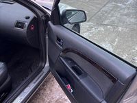 Gebraucht Ford Mondeo Ghia 131 PS (96 kW) 2007 Silber Limousine