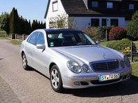 Gebraucht Mercedes E240 Elegance 177 PS (130 kW) 2001 Silber Limousine