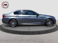 Gebraucht BMW 550 462 PS (339 kW) 2017 Blau Limousine
