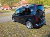Gebraucht VW Caddy Highline 150 PS (110 kW) 2018 Schwarz Van / Kleinbus
