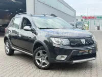 Gebraucht Dacia Sandero Prestige 90 PS (66 kW) 2017 Schwarz Limousine