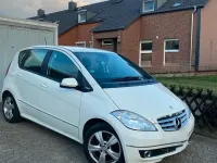 Gebraucht Mercedes A160 95 PS (69 kW) 2010 Weiß Kleinwagen