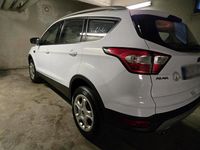Gebraucht Ford Kuga 120 PS (88 kW) 2018 Weiß SUV