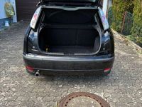 Usata Ford Focus 116 CV (85 kW) 2004 Nero Utilitaria