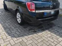 Używany Opel Astra Edition 116 KM (85 kW) 2010 Czarny Kombi
