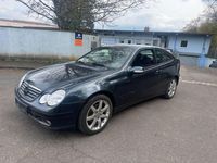 Gebraucht Mercedes C180 143 PS (105 kW) 2003 Schwarz Coupé