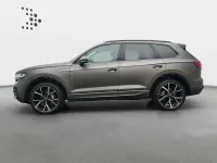 Gebraucht VW Touareg R-line 286 PS (210 kW) 2025 Siliziumgrau matt SUV
