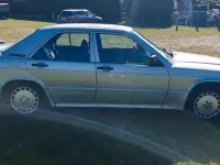 Gebraucht Mercedes 190 192 PS (141 kW) 1989 Silber Limousine