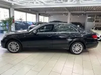Gebraucht Mercedes E250 204 PS (150 kW) 2015 Obsidianschwarz  metalliclack Limousine