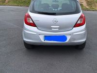 gebraucht Opel Corsa D - Niedriger Kilometerstand