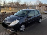 Gebraucht Renault Clio II 57 PS (41 kW) 2006 Grau Kleinwagen