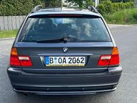 Gebraucht BMW 316 116 PS (85 kW) 2003 Grau Kombi