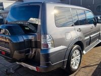 Gebraucht Mitsubishi Pajero Plus 190 PS (139 kW) 2017 Grau SUV