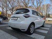 Second-hand Renault Zoe Life 80 kW (109 CP) 2020 Alb Hatchback