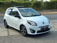 Gebraucht Renault Twingo Night&Day 75 PS (55 kW) 2011 Weiß Kleinwagen