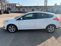 Gebraucht Ford Focus Trend 101 PS (74 kW) 2018 Weiß Limousine