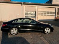 Second-hand Mercedes E250 204 CP (150 kW) 2010 Negru Coupe