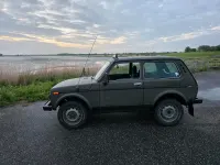Gebraucht Lada niva 83 PS (61 kW) 2009 Grün SUV