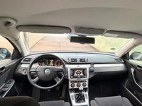 Gebraucht VW Passat 140 PS (102 kW) 2009 Schwarz Kombi