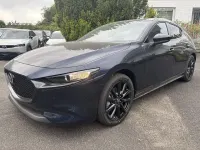 Neu Mazda 3 Nagisa 140 PS (102 kW) 2026 Jet black Limousine