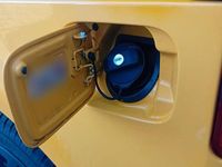 Gebraucht VW Caddy 75 PS (55 kW) 2012 Gelb Van / Kleinbus