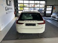 Gebraucht Volvo V90 Momentum 197 PS (144 kW) 2020 Weiß Kombi