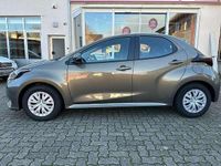 Gebraucht Toyota Yaris Comfort 72 PS (52 kW) 2023 Manganbronze metallic Kleinwagen