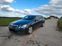 Gebraucht Mercedes E220 Avantgarde 170 PS (125 kW) 2013 Grau Kombi