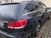 Gebraucht Mercedes E250 Elegance 204 PS (150 kW) 2014 Schwarz Kombi
