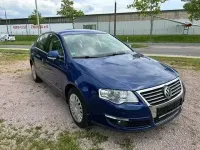 Gebraucht VW Passat Highline 160 PS (117 kW) 2009 Blau Limousine