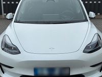 Gebraucht Tesla Model 3 RWD 220 kW (300 PS) 2023 Weiß Limousine