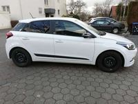 gebraucht Hyundai i20 blue 1.0 T-GDI Passion Plus