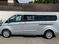 Gebraucht Ford Tourneo 150 PS (110 kW) 2023 Silber Van / Kleinbus