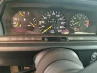 Gebraucht Mercedes 190 109 PS (80 kW) 1990 Schwarz Limousine