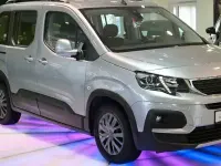 Gebraucht Peugeot Rifter Allure 110 PS (80 kW) 2021 Silber Van / Kleinbus